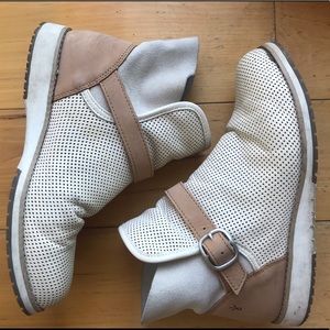 Emu Lorne Cream Bootie, 7